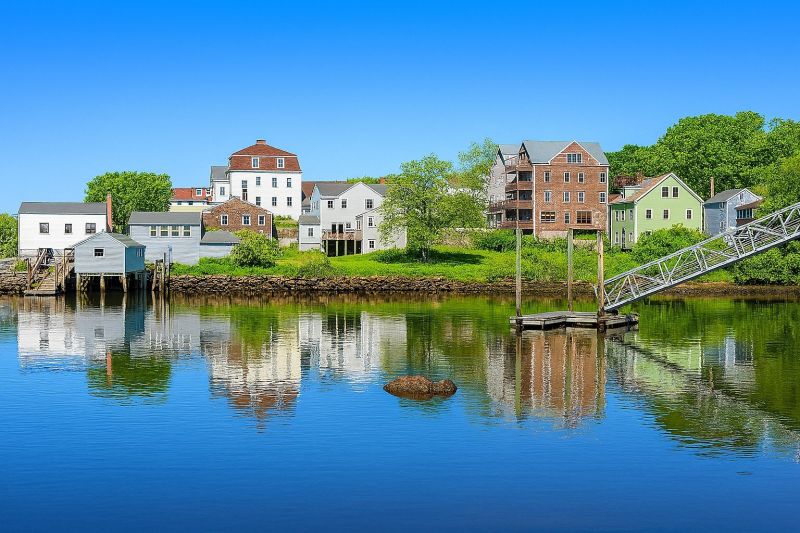 Local Poly Lifting in Warwick, RI