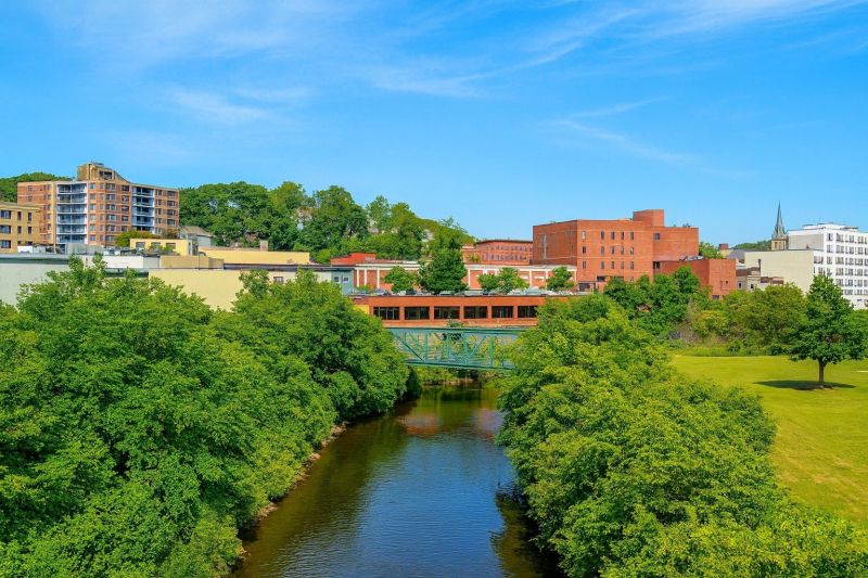 Local Poly Lifting in Fitchburg, MA